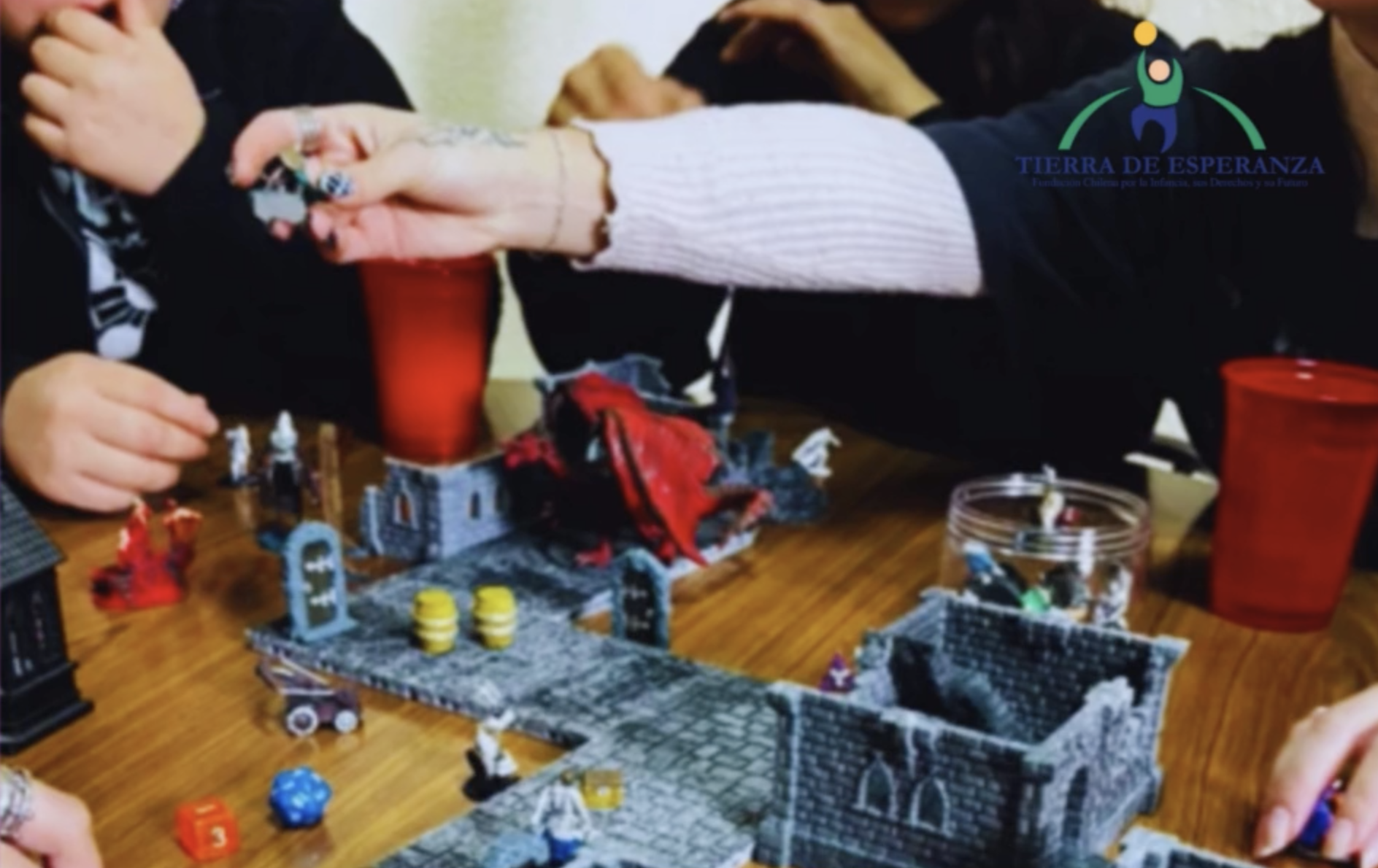 Tierra de Esperanza promueve el juego como una herramienta de intervención para la rehabilitación en el consumo de drogas